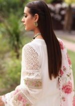 Iqra Aziz Lawn Suit: New Arrival - Image 3