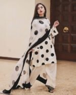 Zara Shahjahan: Embroidered Lawn Cotton & Digital Silk Ensemble - Image 3